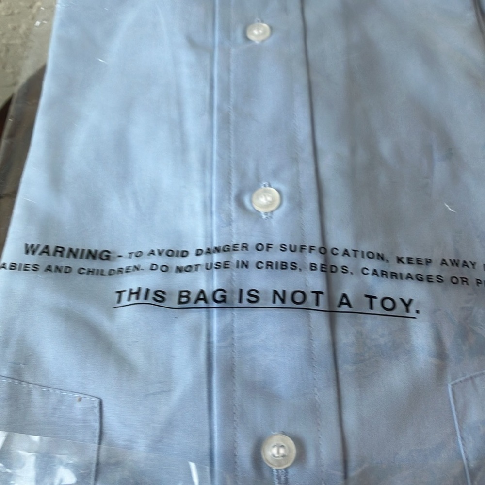 Edwards: Light Blue Long Sleeve Buttom down shirt- L (neck 16-16.5) - Picture 9 of 16
